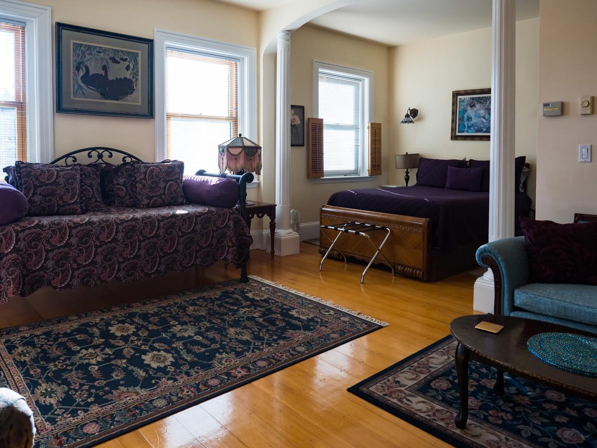 Bed and Breakfast The Gryphon House Бостон Экстерьер фото